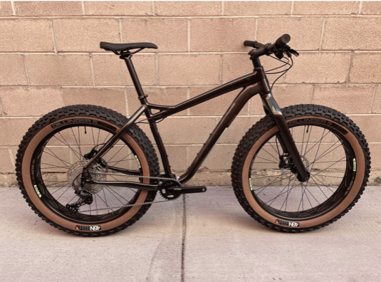 Salsa Mukluk Advent X Bike 26" Aluminum Black Medium Salsa Mukluk Advent X Bike 26" Aluminum Black Medium